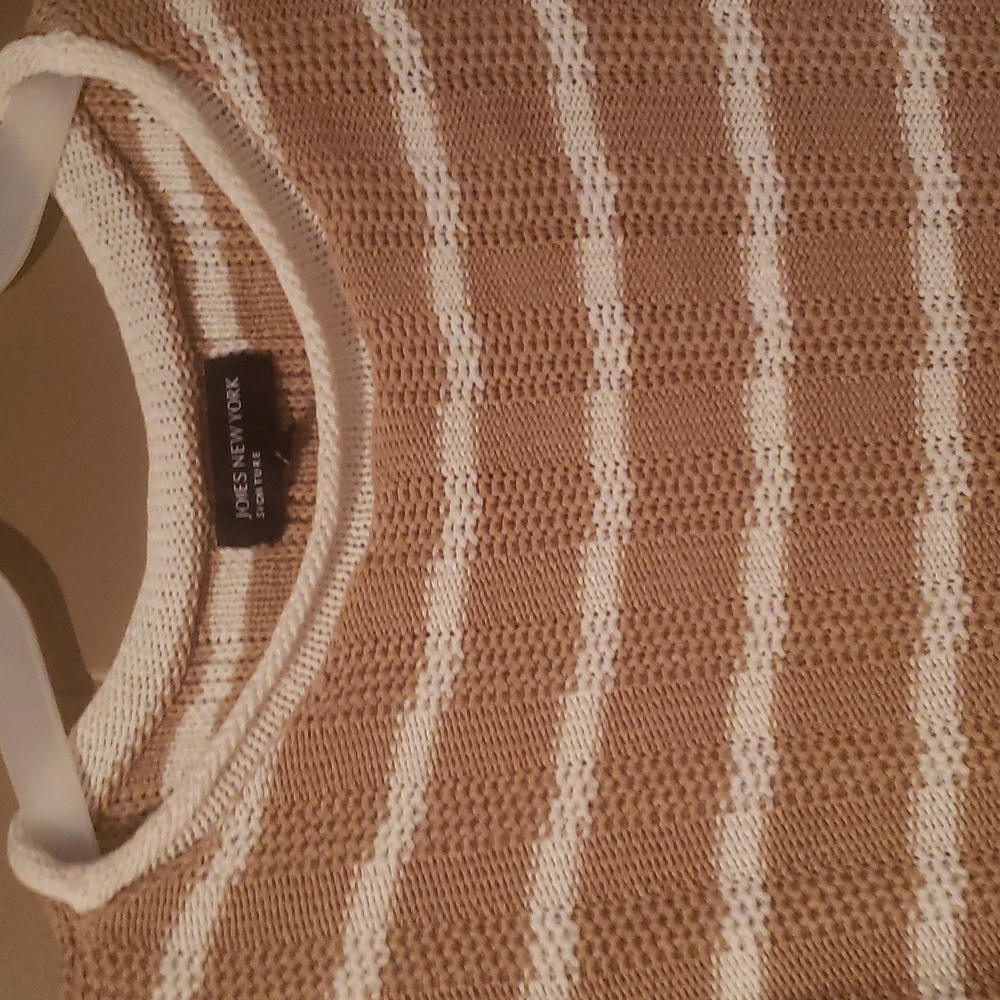 Sweater - Picture 2 of 3